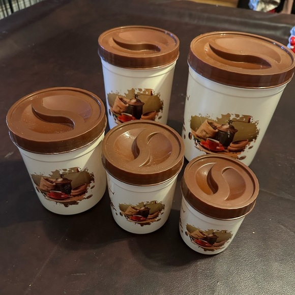 5 nesting canisters - Picture 1 of 12